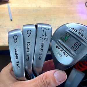 Set of 4 golf clubs LPGA square two